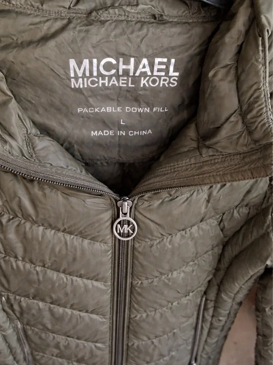 Michael Kors Olive Hooded Quilted Puffer Jacket - Size L - Lightweight - Picture 8 of 9